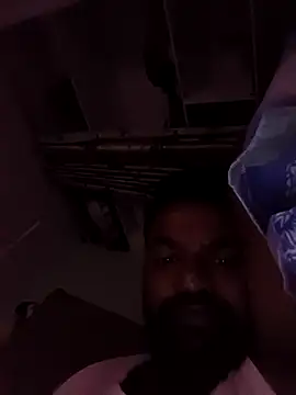 Snapshot of PVNRAO0831 chatting on 09/28/25, 11:26 PVNRAO0831 online show from 09/28/25, 11:26