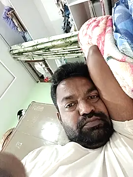 Snapshot of PVNRAO0831 chatting on 09/29/25, 06:07 PVNRAO0831 online show from 09/29/25, 06:07