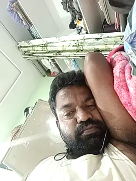 Snapshot of PVNRAO0831 chatting on 10/13/25, 12:27 PVNRAO0831 online show from 10/13/25, 12:27