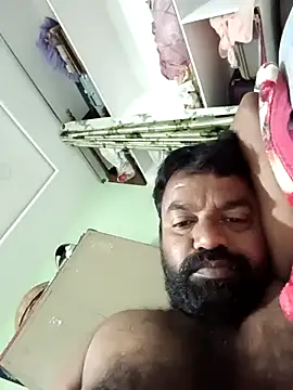 Snapshot of PVNRAO0831 chatting on 10/19/25, 04:18 PVNRAO0831 online show from 10/19/25, 04:18