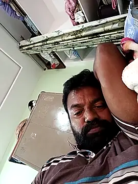 Snapshot of PVNRAO0831 chatting on 10/20/25, 11:32 PVNRAO0831 online show from 10/20/25, 11:32