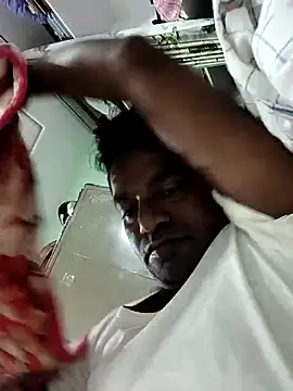 Snapshot of PVNRAO0831 chatting on 10/24/25, 03:52 PVNRAO0831 online show from 10/24/25, 03:52