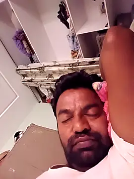 Snapshot of PVNRAO0831 chatting on 11/07/25, 10:26 PVNRAO0831 online show from 11/07/25, 10:26