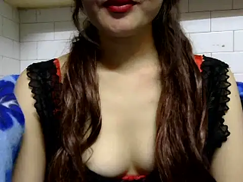 Has Ke Dungi online show from 12/24/24, 05:02