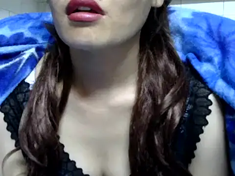 Has Ke Dungi online show from 01/03/25, 04:48