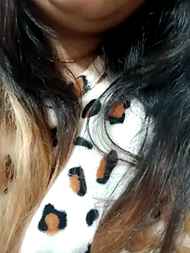 SHUBHI880 online show from 12/25/24, 05:26
