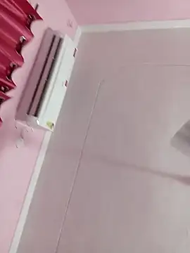 Snapshot of SHUBHI880 chatting on 09/29/25, 06:13 SHUBHI880 online show from 09/29/25, 06:13