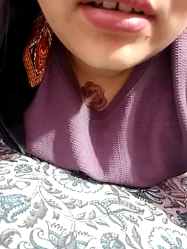 Snapshot of SHUBHI880 chatting on 11/13/25, 12:37 SHUBHI880 online show from 11/13/25, 12:37