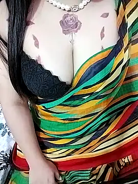 Snapshot of SHUBHI880 chatting on 11/14/25, 05:00 SHUBHI880 online show from 11/14/25, 05:00