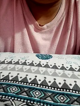 Snapshot of SHUBHI880 chatting on 11/28/25, 07:11 SHUBHI880 online show from 11/28/25, 07:11