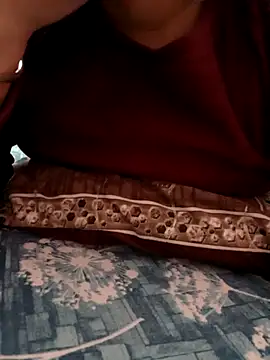 Snapshot of SHUBHI880 chatting on 12/05/25, 08:12 SHUBHI880 online show from 12/05/25, 08:12