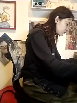 Isabella 21x online show from 12/15/24, 12:17