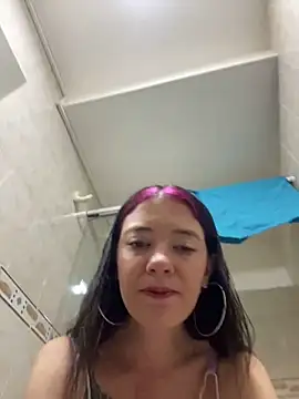 Isabella 21x online show from 12/28/24, 12:45