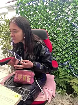 Isabella 21x online show from 01/18/25, 12:47