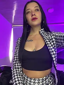 Isabella 21x online show from 06/04/26, 12:55