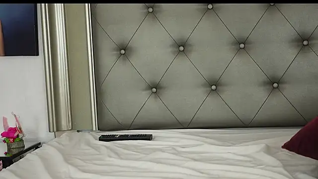 Alexxa online show from 06/05/26, 06:52
