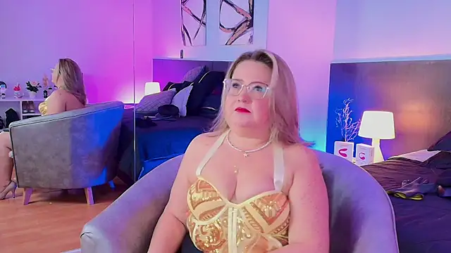 MartinaCaycedo online show from 01/14/25, 09:13