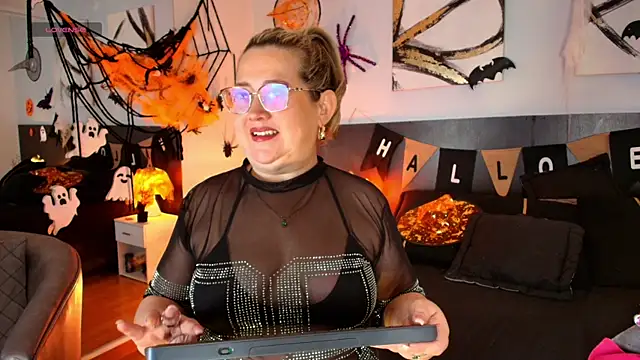 MartinaCaycedo online show from 10/25/25, 10:34