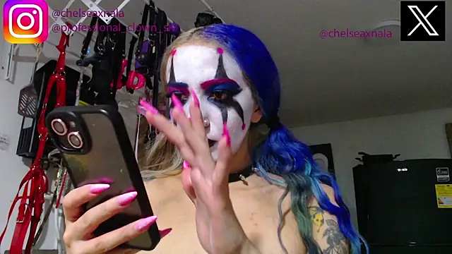 Eloise-brown online show from 09/19/25, 09:11