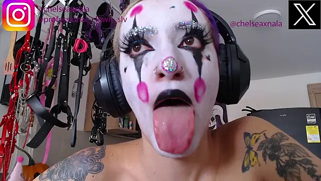 Eloise-brown online show from 10/13/25, 06:41