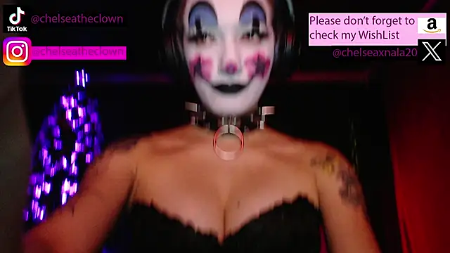 Eloise-brown online show from 12/22/25, 03:58