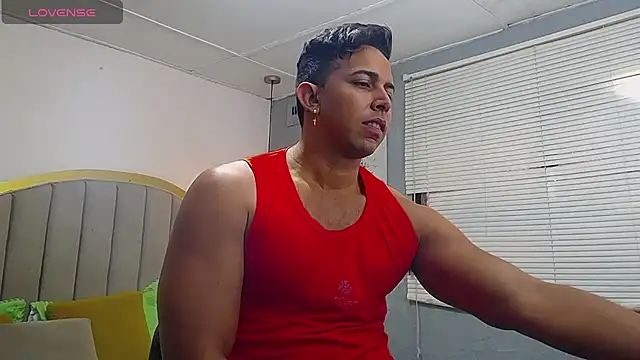 Snapshot of randy_paterman_ chatting on 09/27/25, 01:16 randy paterman  online show from 09/27/25, 01:16