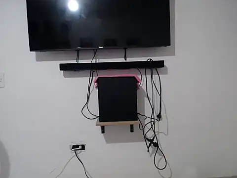 Snapshot of Corina_hot chatting on 09/15/25, 10:32 Corina hot online show from 09/15/25, 10:32