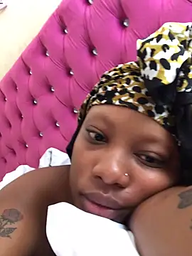 Snapshot of Miss_Moriah chatting on 02/25/25, 07:42 Miss Moriah online show from 02/25/25, 07:42