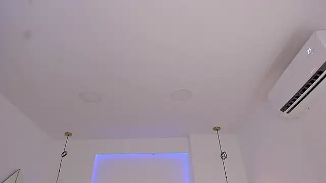 tinymoon- online show from 02/04/25, 10:32