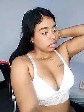 Snapshot of Fanny_Klean chatting on 01/03/25, 08:21 Fanny Klean online show from 01/03/25, 08:21