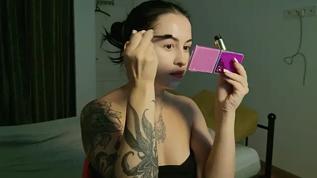 VioletCatt online show from 10/04/25, 05:38