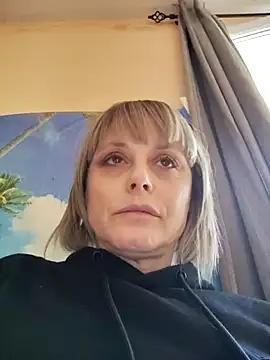 Snapshot of MySweetcum69 chatting on 11/25/25, 11:21 MySweetcum69 online show from 11/25/25, 11:21