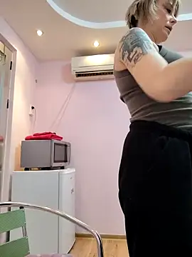 Snapshot of MySweetcum69 chatting on 12/16/25, 11:37 MySweetcum69 online show from 12/16/25, 11:37