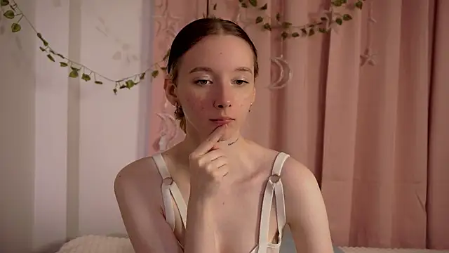 Snapshot of LimaLexxx chatting on 09/22/25, 05:37 LimaLexxx online show from 09/22/25, 05:37