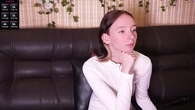 Snapshot of LimaLexxx chatting on 10/24/25, 05:20 LimaLexxx online show from 10/24/25, 05:20