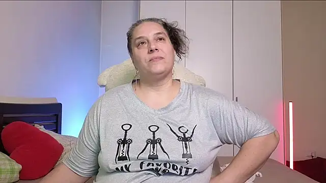 Snapshot of Niter chatting on 09/25/25, 08:01 Niter online show from 09/25/25, 08:01