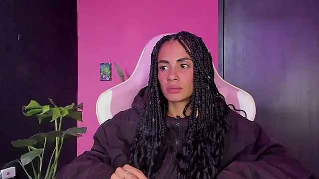 Juanadearco5 online show from 12/06/24, 09:24