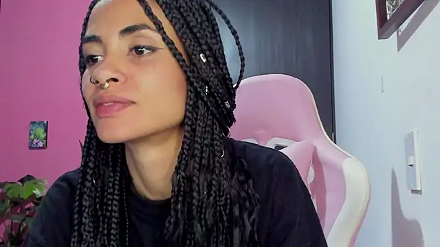 Juanadearco5 online show from 12/16/24, 01:10