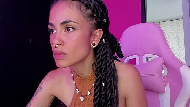 Juanadearco5 online show from 01/07/25, 06:56