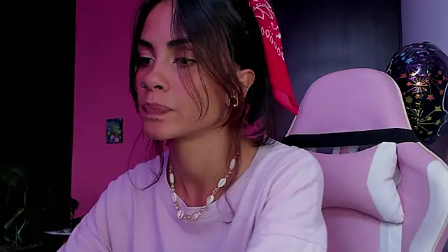 Juanadearco5 online show from 03/19/25, 05:50