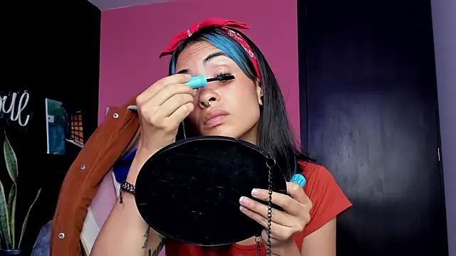 Juanadearco5 online show from 10/12/25, 05:01