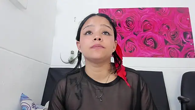 Tiffanny Rose  online show from 12/12/24, 10:09
