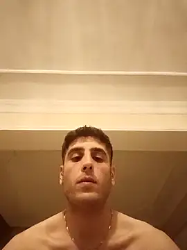 Snapshot of arenn1997 chatting on 11/14/25, 10:07 arenn1997 online show from 11/14/25, 10:07