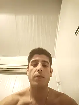 Snapshot of arenn1997 chatting on 11/28/25, 10:01 arenn1997 online show from 11/28/25, 10:01