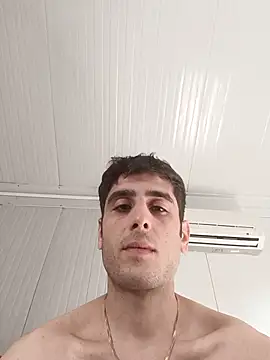 Snapshot of arenn1997 chatting on 11/30/25, 12:09 arenn1997 online show from 11/30/25, 12:09