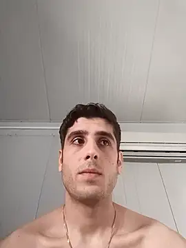 Snapshot of arenn1997 chatting on 12/01/25, 12:10 arenn1997 online show from 12/01/25, 12:10