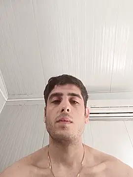 Snapshot of arenn1997 chatting on 12/03/25, 12:36 arenn1997 online show from 12/03/25, 12:36