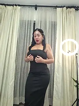 Snapshot of viollett_28 chatting on 05/11/26, 11:13 viollett 28 online show from 05/11/26, 11:13