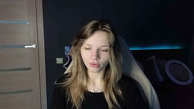 LitaBrom online show from 10/03/25, 01:46