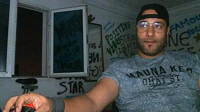 eljefedamino1994 online show from 07/04/26, 12:50